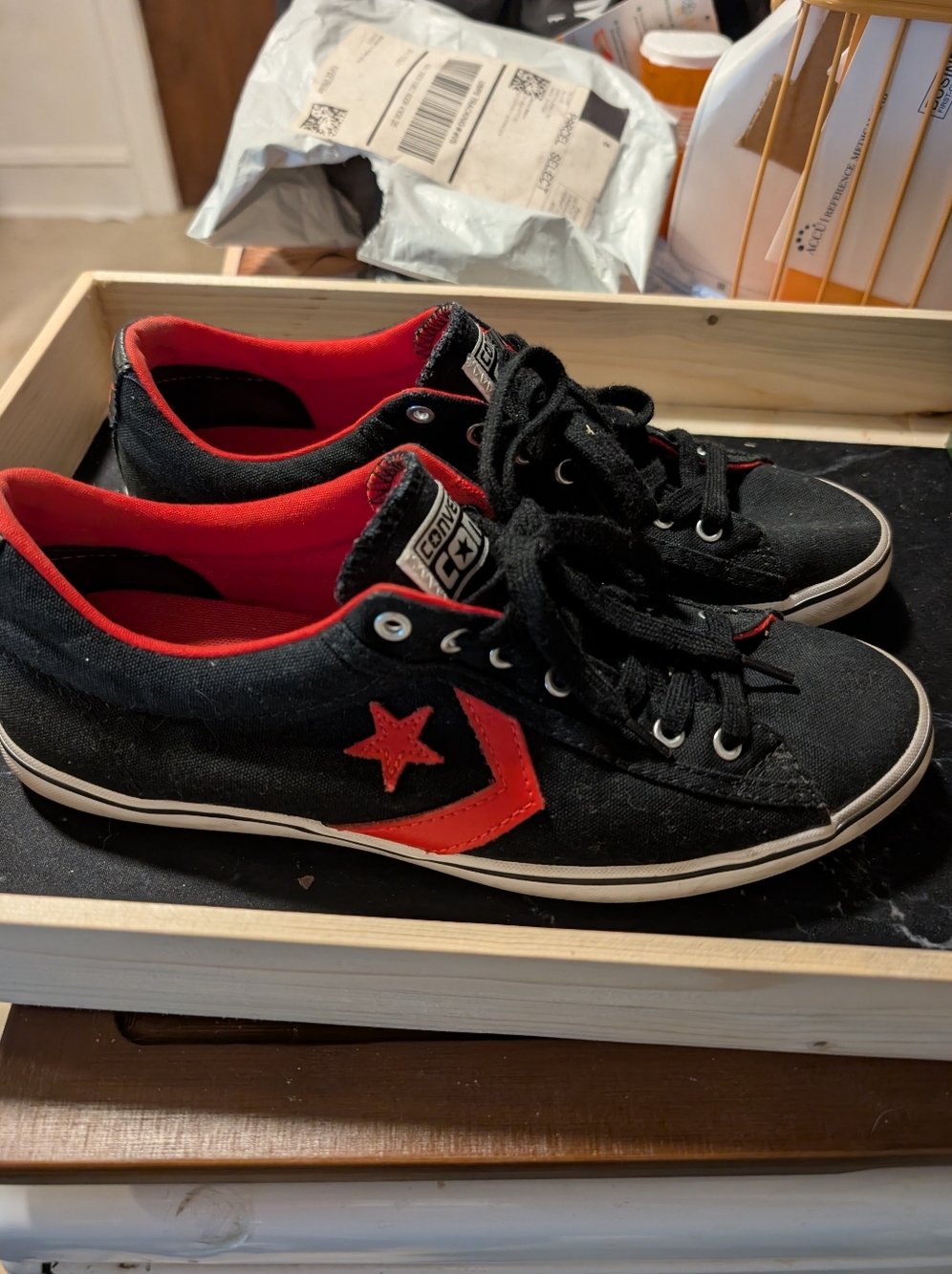 Converse Star Player 76 Men's Black/Red Size 9.5 Hardly Worn